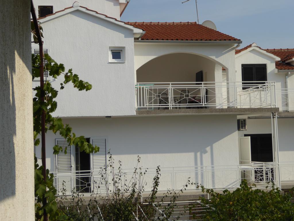 Apartments Bojanic Vodice Exterior foto