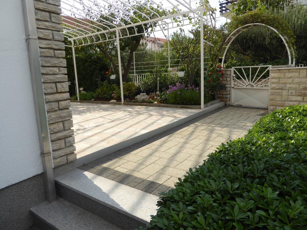 Apartments Bojanic Vodice Exterior foto