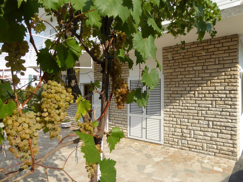 Apartments Bojanic Vodice Exterior foto